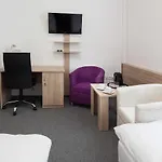 Dom Studenta Nr 1 Ans W Koninie Vandrerhjem *